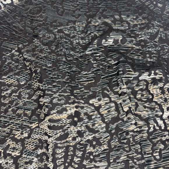 HARVE BENARD Sleeveless Black/Shiny/Sheer Velvet Blouse Like New‎ Sz 8 - Picture 11 of 12